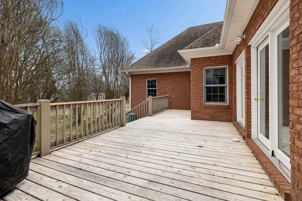 1019 Hilton Lane Castalian Springs TN 37031