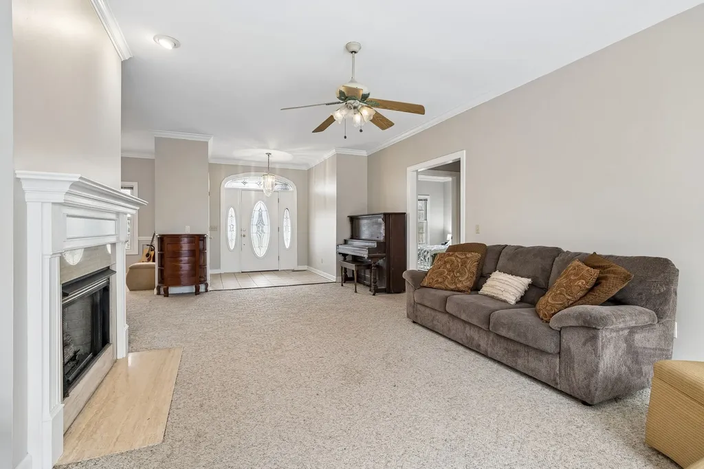 1019 Hilton Lane Castalian Springs TN 37031