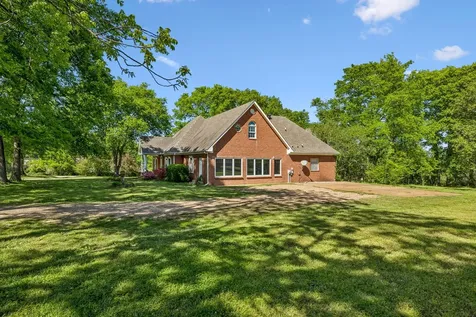 1019 Hilton Lane Castalian Springs TN 37031