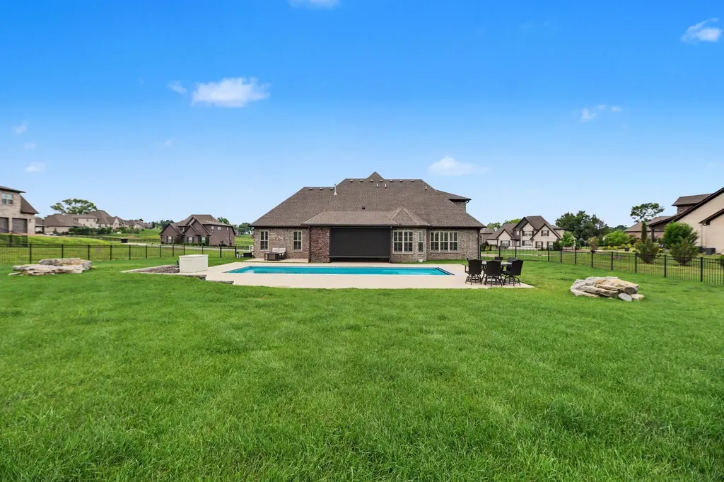 98 Mulberry Grove Gallatin TN 37066