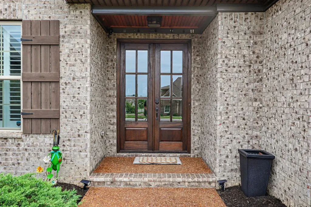 98 Mulberry Grove Gallatin TN 37066