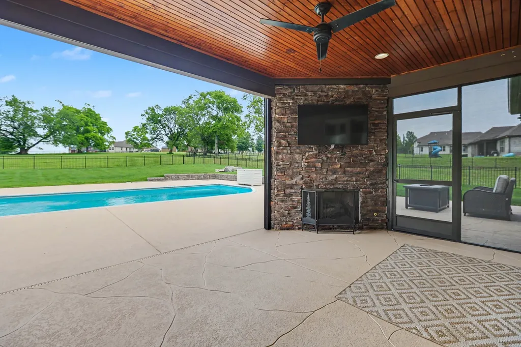 98 Mulberry Grove Gallatin TN 37066