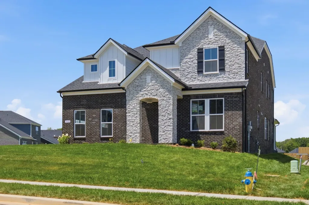982 Champions Circle Mount Juliet TN 37122