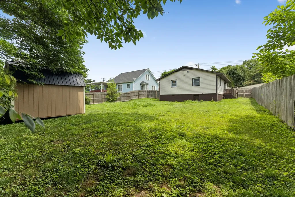 106 Jordan Avenue Mount Pleasant TN 38474