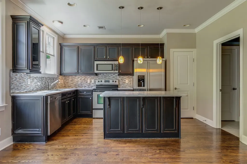724 4th Avenue North Nashville TN 37219