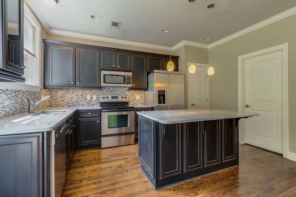 724 4th Avenue North Nashville TN 37219