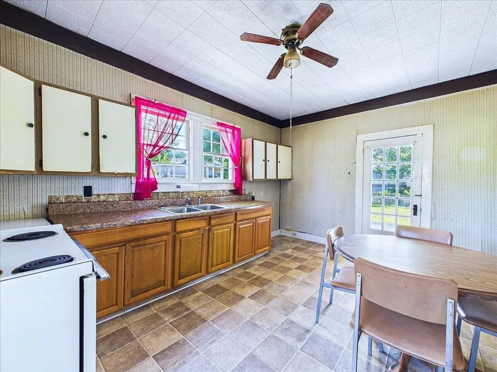 111 Bryan Hill Drive Tellico Plains TN 37385