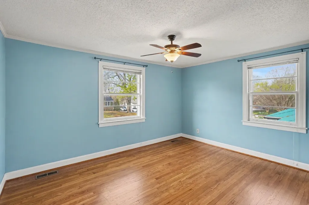 1662 Valley Road Clarksville TN 37043