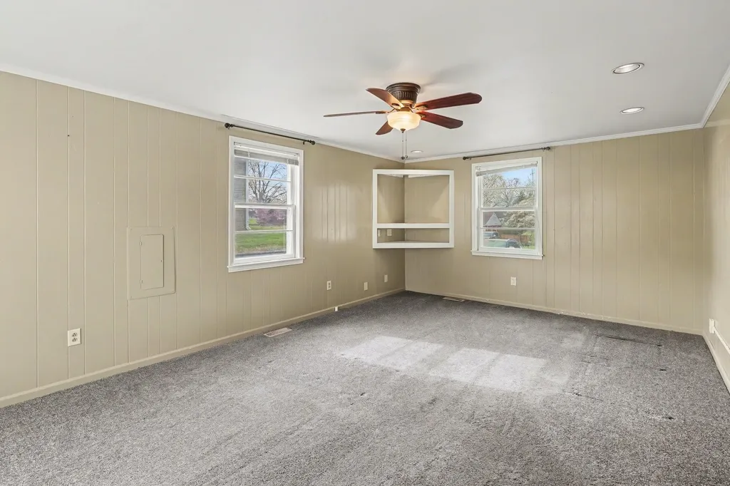1662 Valley Road Clarksville TN 37043