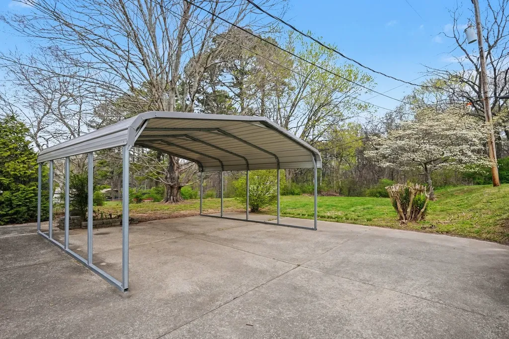 1662 Valley Road Clarksville TN 37043