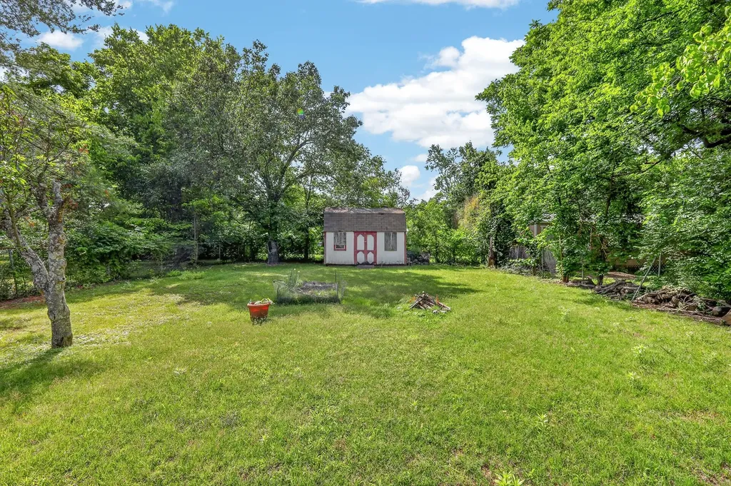 3903 Burrus Street Nashville TN 37216