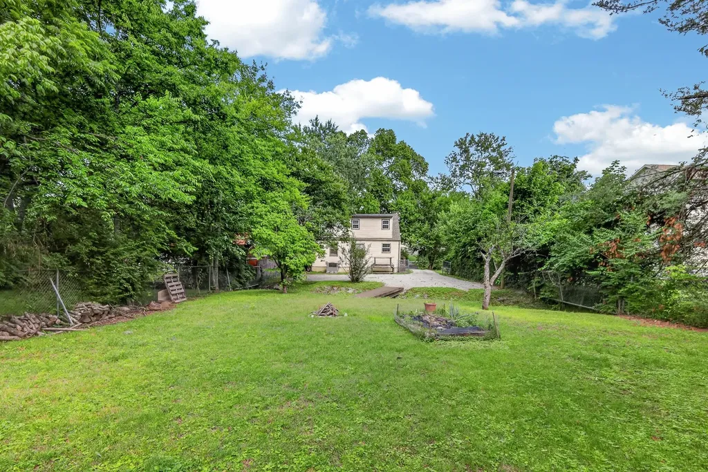 3903 Burrus Street Nashville TN 37216