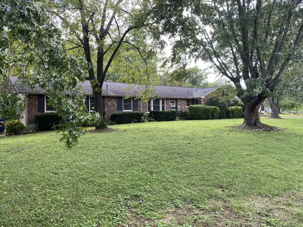 443 Oakley Drive Nashville TN 37220
