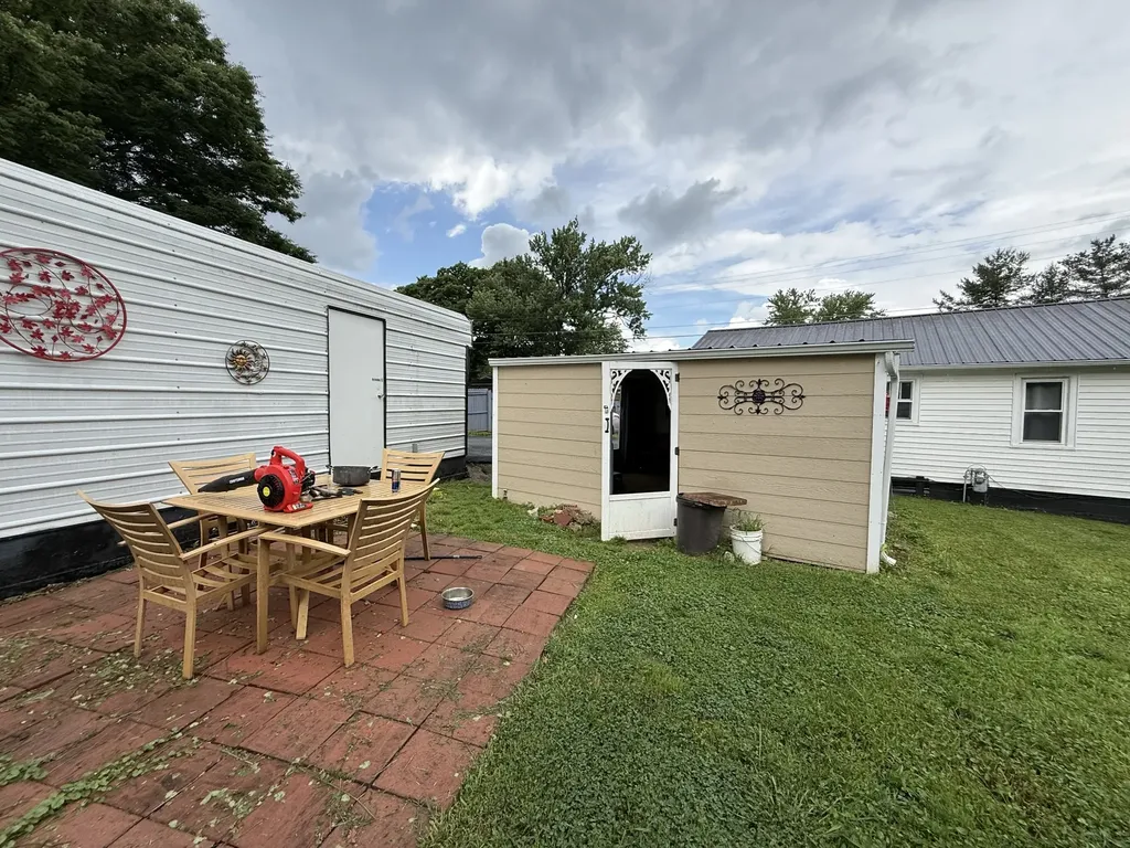 309 Jackson Street Smithville TN 37166