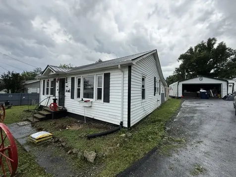 309 Jackson Street Smithville TN 37166