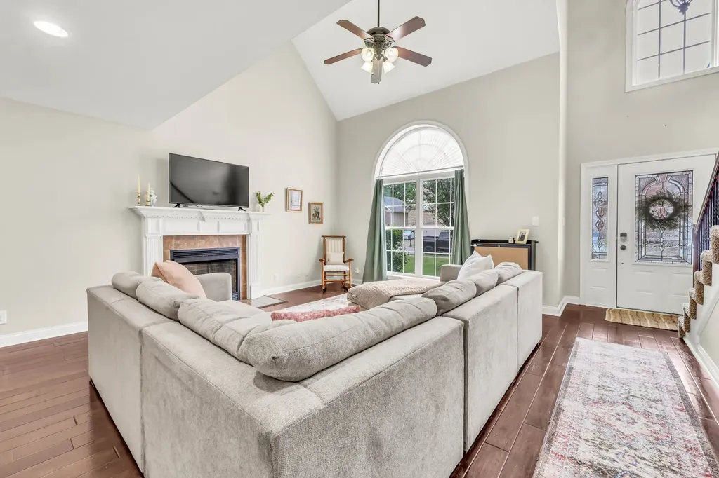 3376 Melissa Lane Clarksville TN 37042