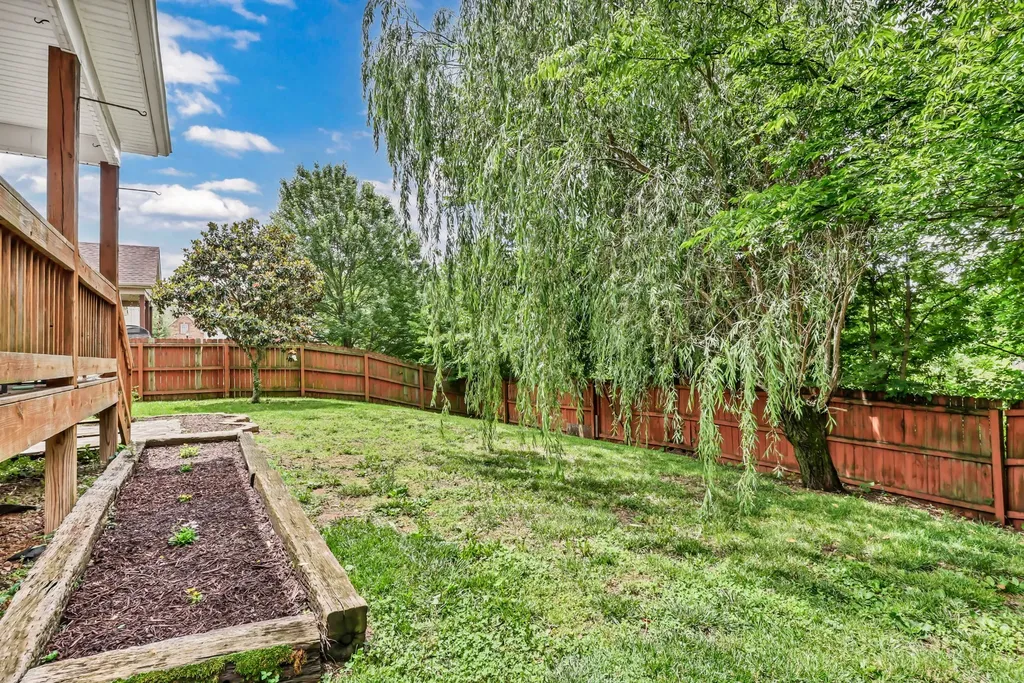 3376 Melissa Lane Clarksville TN 37042