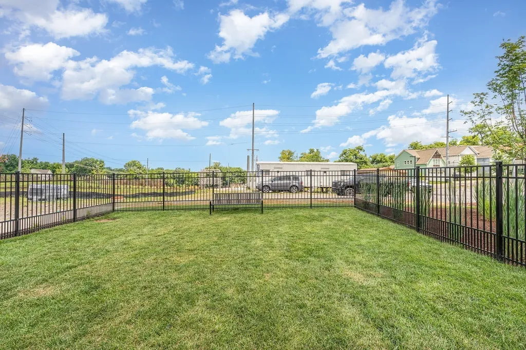 820 42nd Ave, N Nashville TN 37209