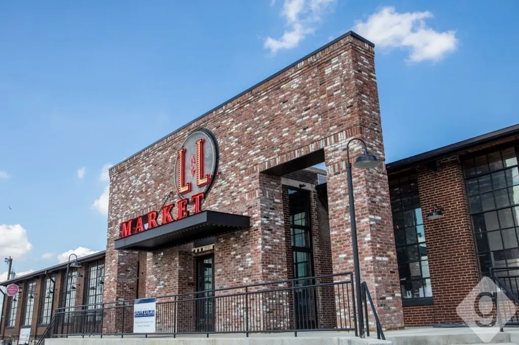 820 42nd Ave, N Nashville TN 37209