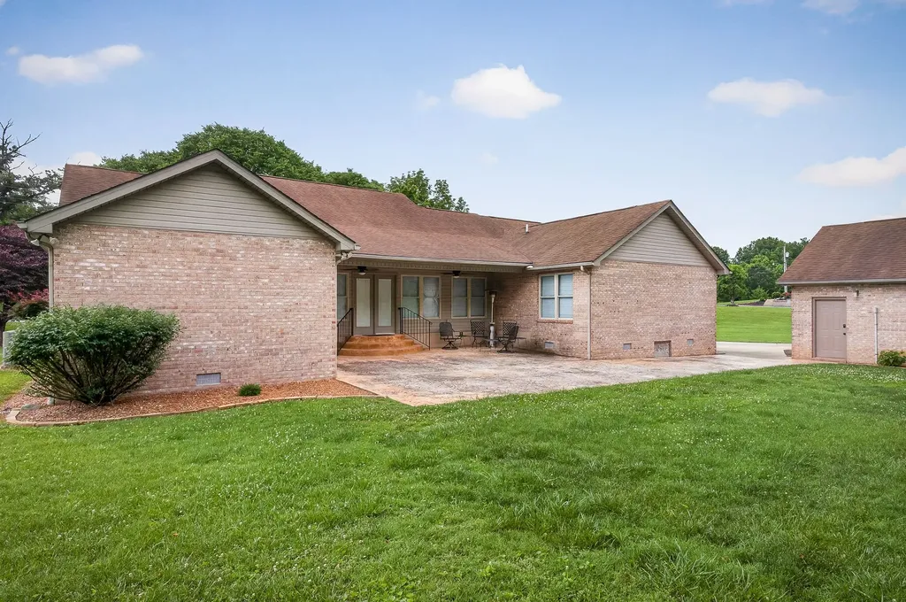 492 Nob Hill Drive Sparta TN 38583