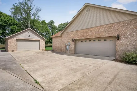 492 Nob Hill Drive Sparta TN 38583