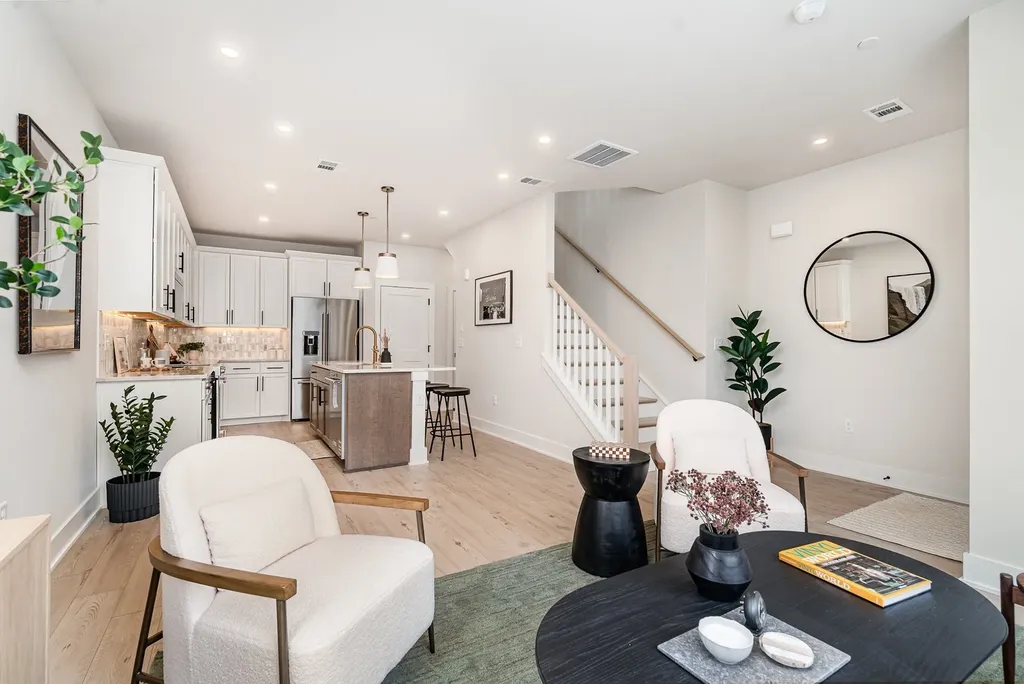 130 Zola Alley Nashville TN 37209