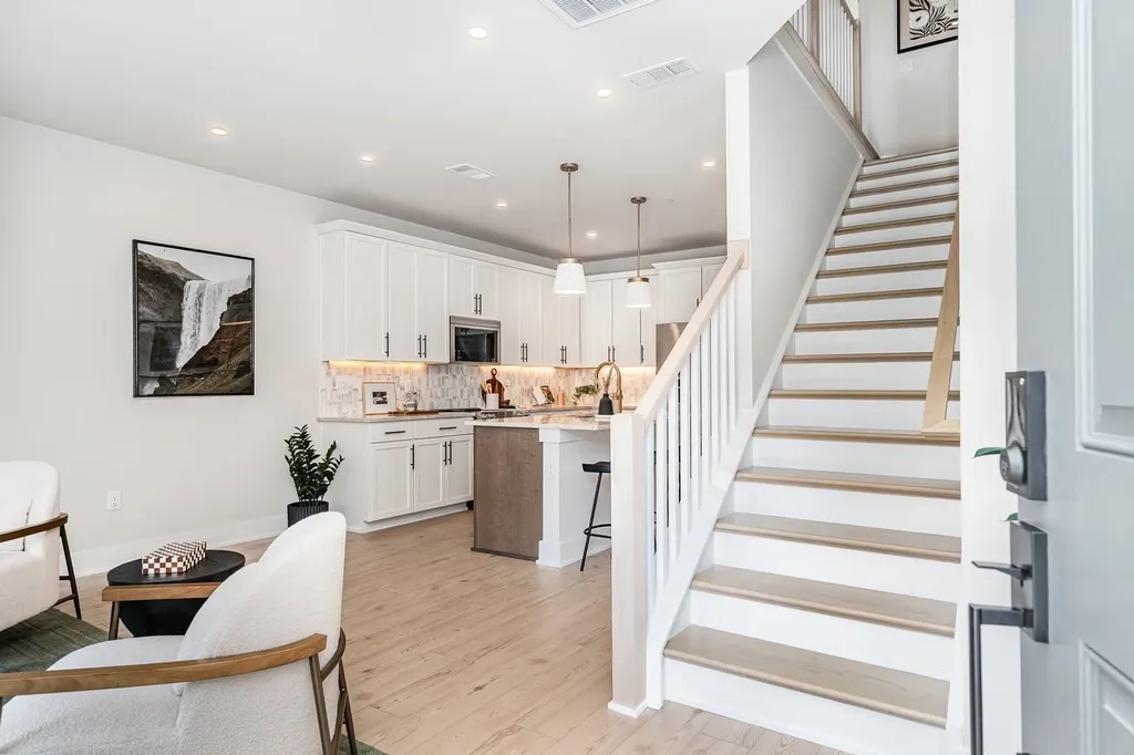 130 Zola Alley Nashville TN 37209