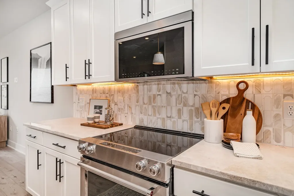 136 Zola Alley Nashville TN 37209