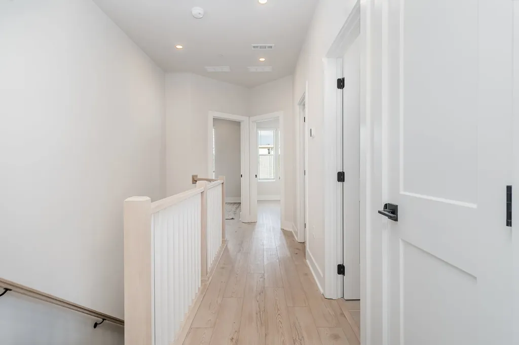 136 Zola Alley Nashville TN 37209