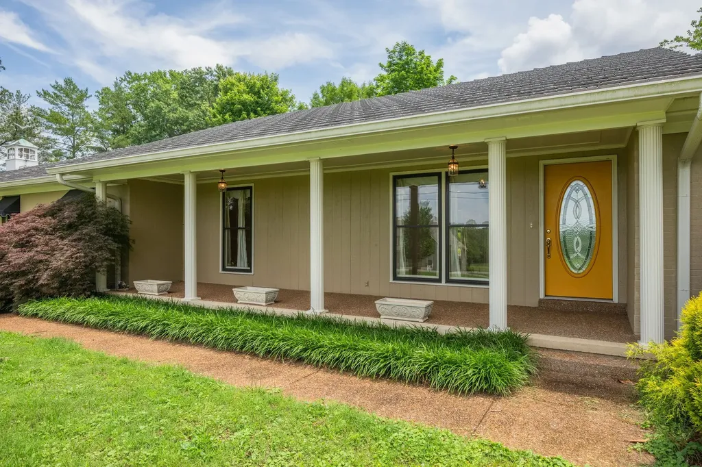 9133 Twelve Corners Road Lascassas TN 37085