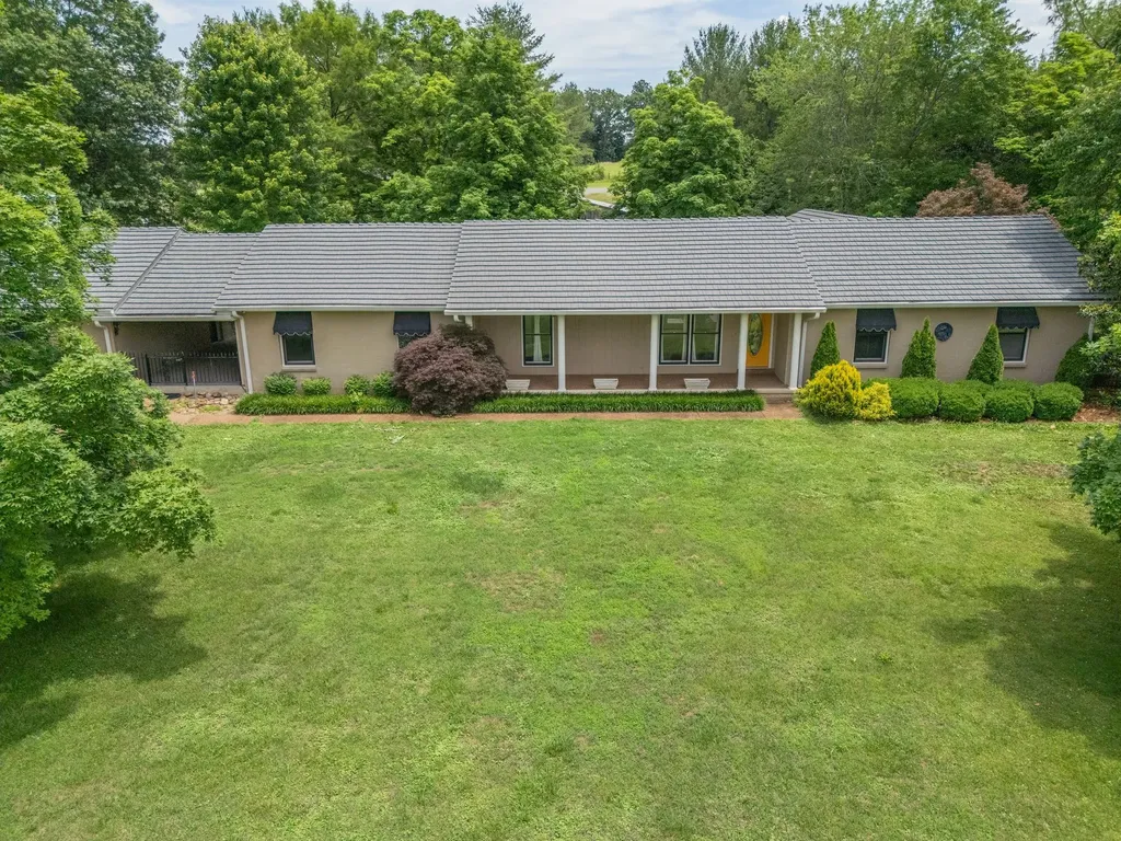 9133 Twelve Corners Road Lascassas TN 37085
