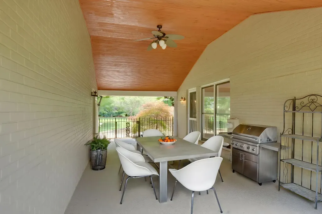 9133 Twelve Corners Road Lascassas TN 37085