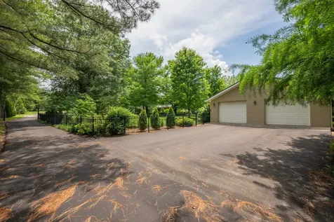 9133 Twelve Corners Road Lascassas TN 37085