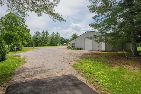 9133 Twelve Corners Road Lascassas TN 37085