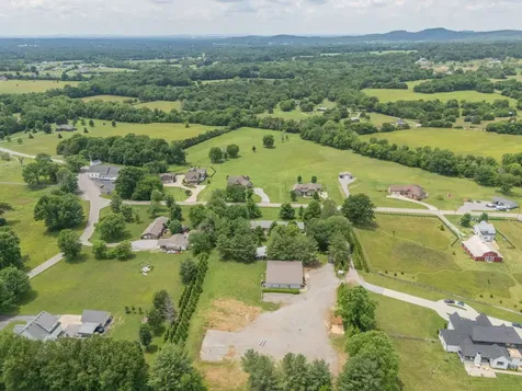 9133 Twelve Corners Road Lascassas TN 37085