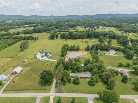 9133 Twelve Corners Road Lascassas TN 37085