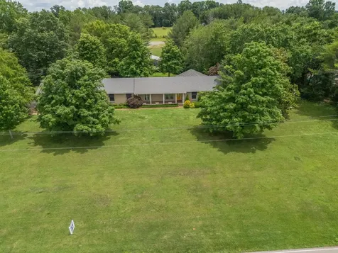 9133 Twelve Corners Road Lascassas TN 37085