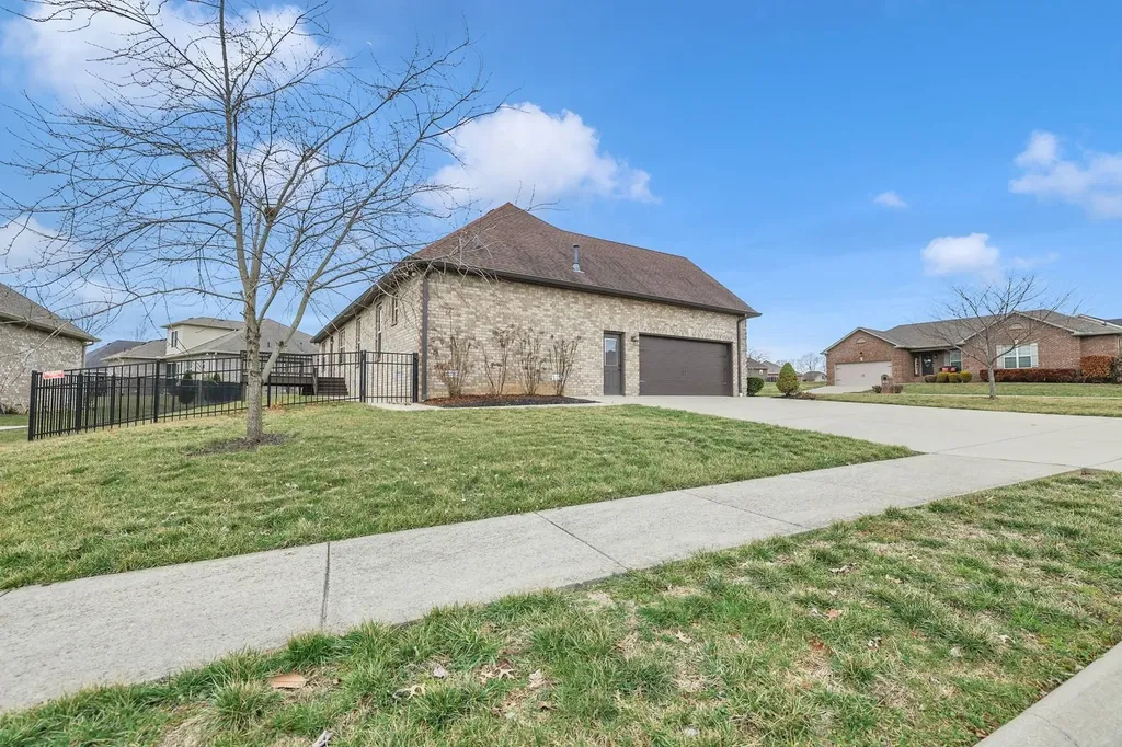 402 Lucy Circle Gallatin TN 37066