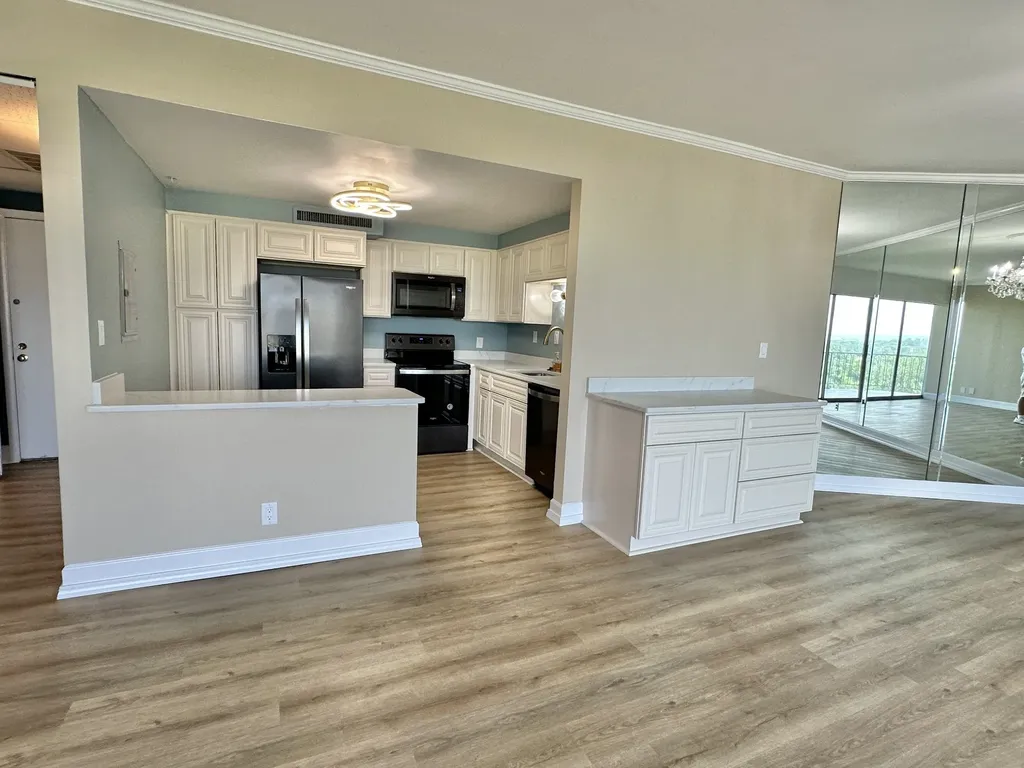 4215 Harding Pike Nashville TN 37205