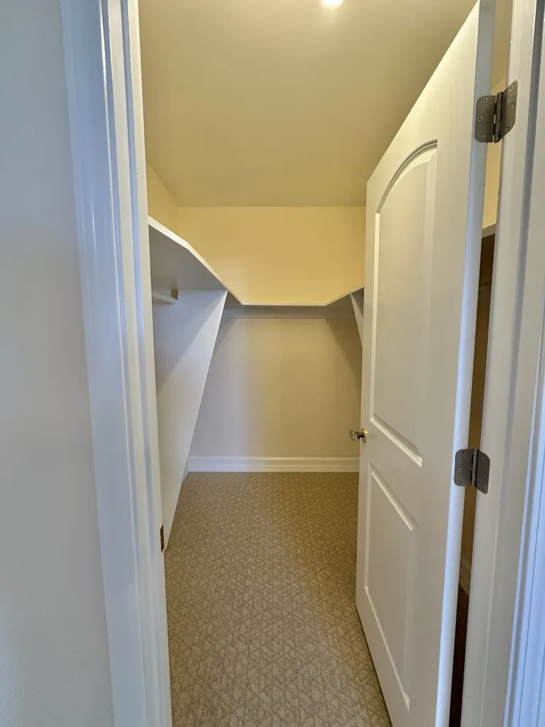 4215 Harding Pike Nashville TN 37205