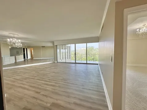 4215 Harding Pike Nashville TN 37205