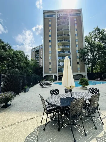 4215 Harding Pike Nashville TN 37205
