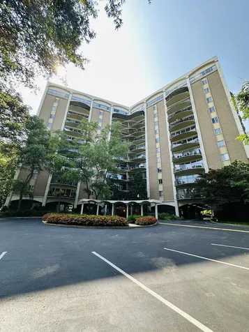 4215 Harding Pike Nashville TN 37205