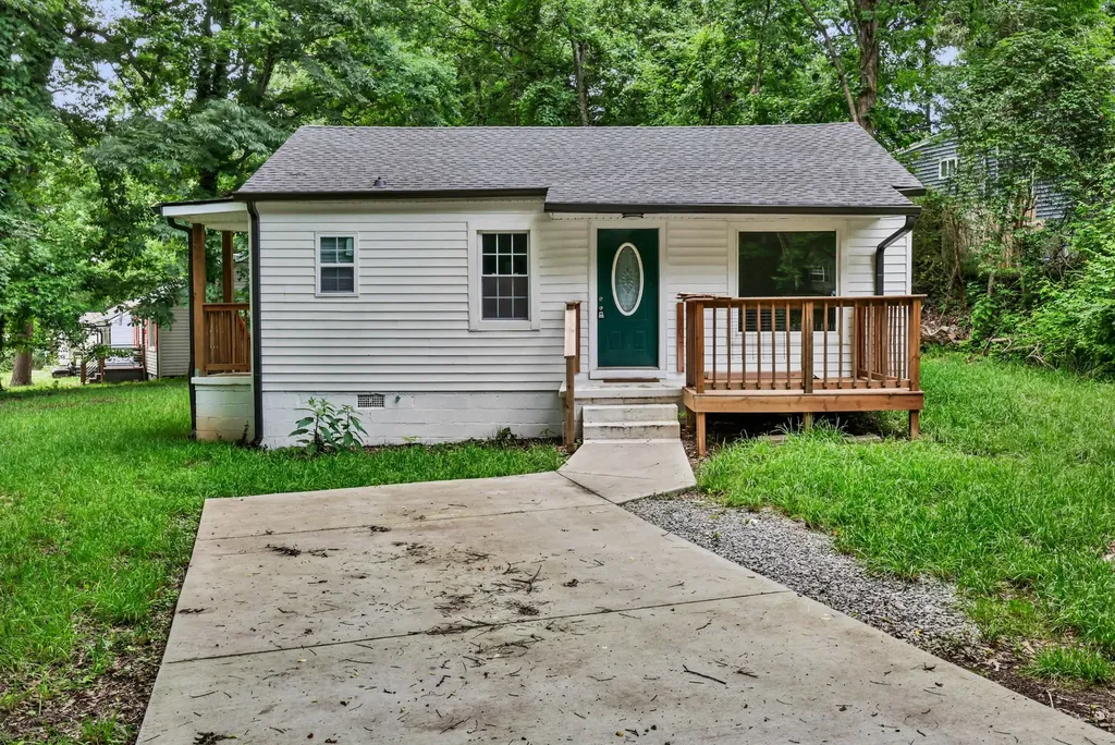 1010 Ridgecrest Drive Clarksville TN 37040