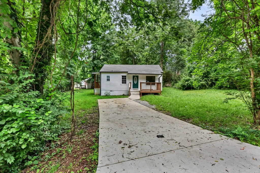 1010 Ridgecrest Drive Clarksville TN 37040