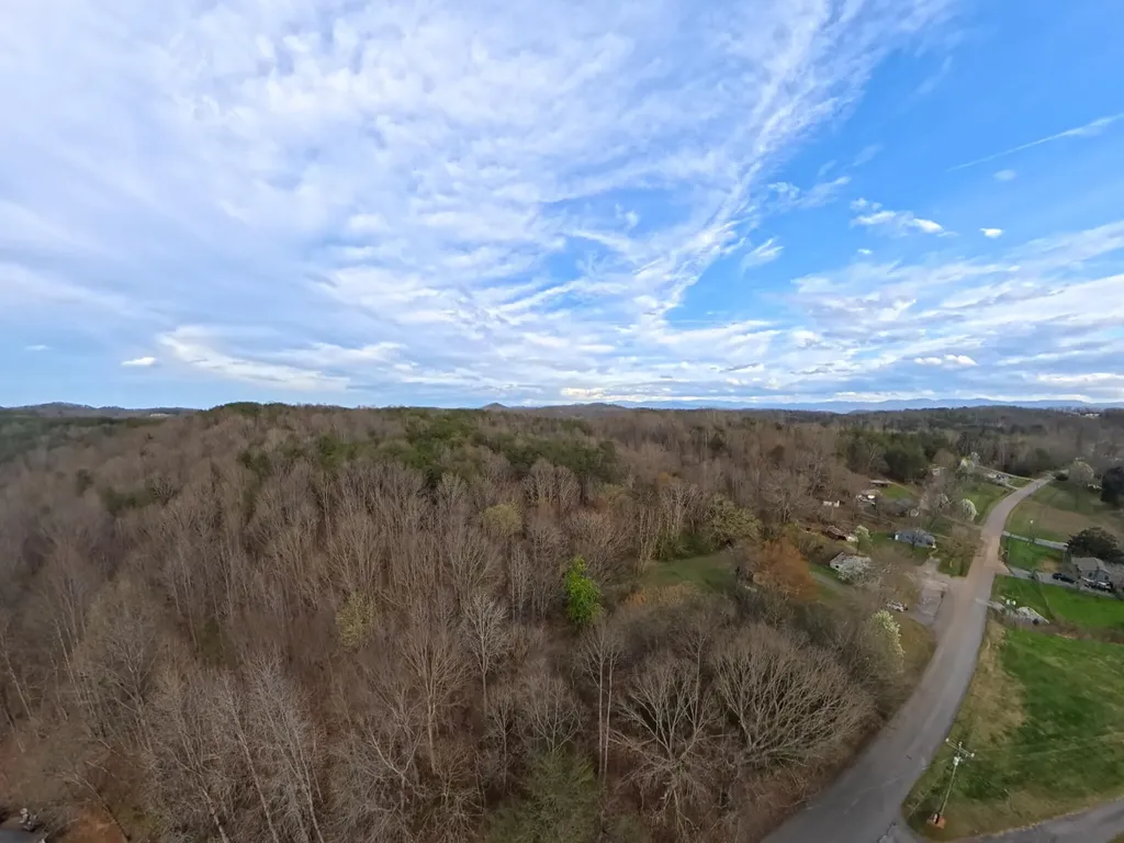 325 Countryside Lane Madisonville TN 37354