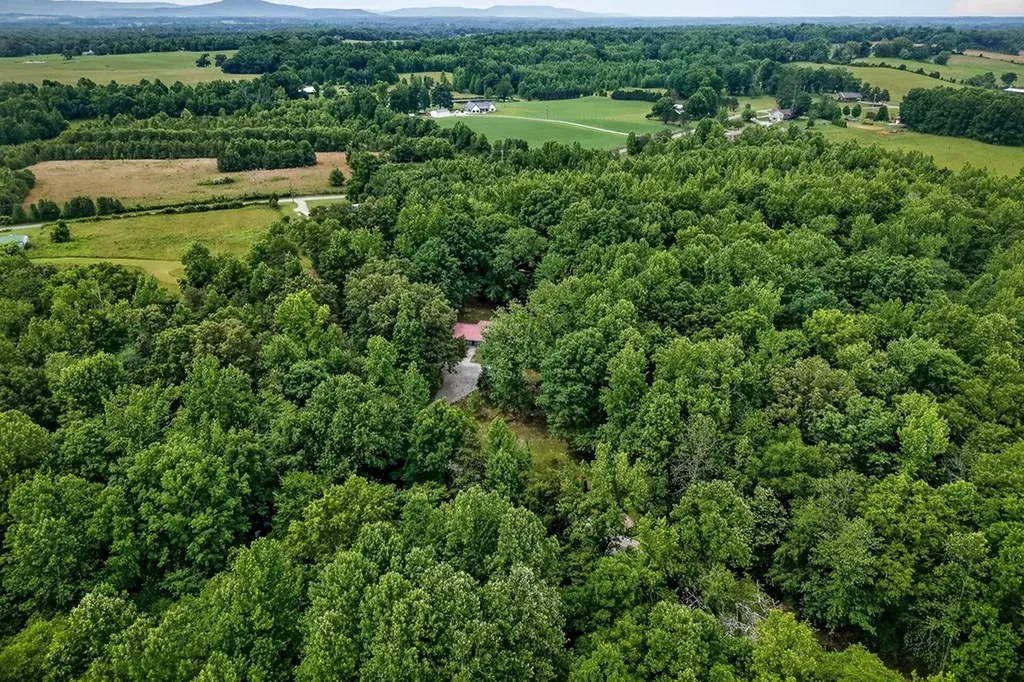 4533 Great Falls Road Rock Island TN 38581