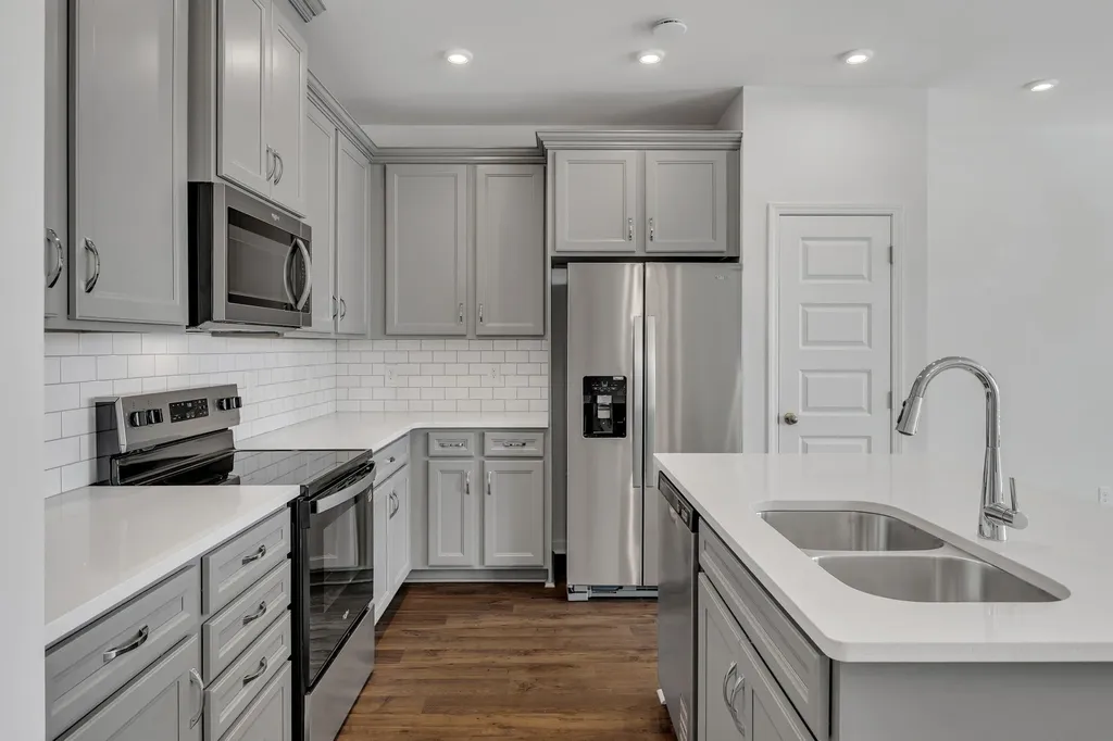 5006 Dayflower Drive Hermitage TN 37076