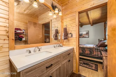 3040 Patty View Way Pigeon Forge TN 37862