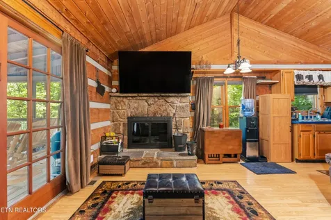 3040 Patty View Way Pigeon Forge TN 37862